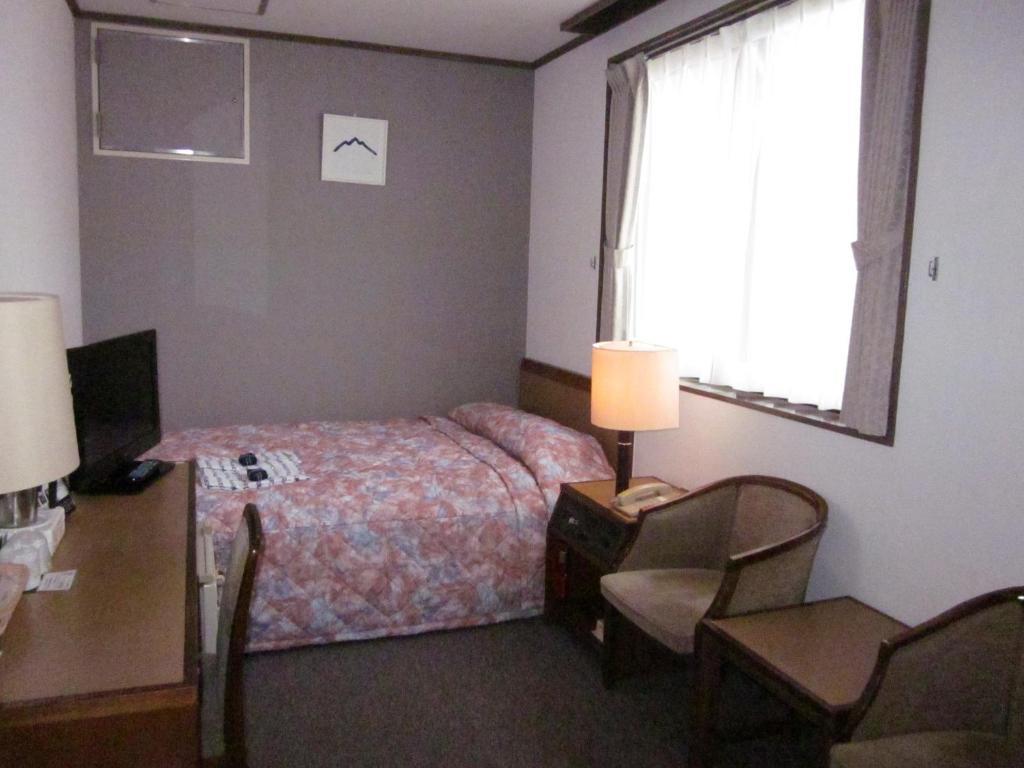 Ayun Takayama Central Hotel Room photo